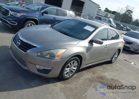 2014 Nissan Altima 2.5 S z USA, uszkodzony, nr VIN 1N4AL3AP2EC130639